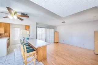 Photo #3: 2222369 Listing