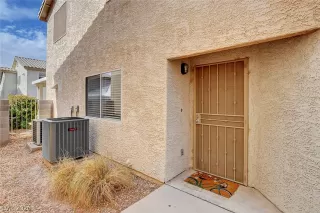 Photo #4: 2222379 Listing