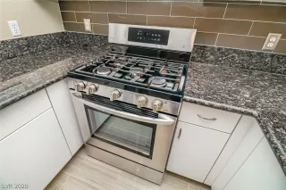 Photo #6: 2222421 Listing 