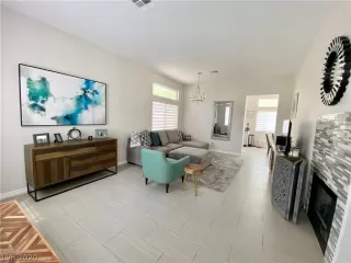 Photo #2: 2222443 Listing