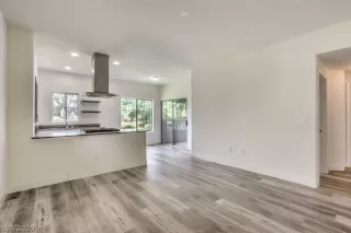 Photo #1: 2222460 Listing 