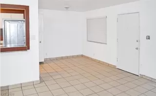 Photo #4: 2222478 Listing 