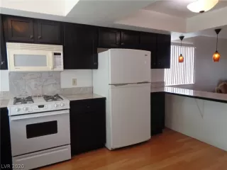Photo #4: 2222489 Listing 
