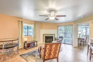 Photo #4: 2222500 Listing