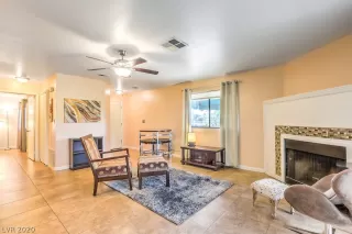 Photo #5: 2222500 Listing