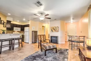 Photo #6: 2222500 Listing