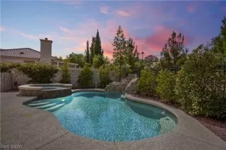 Photo #4: 2222533 Listing