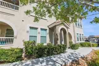 Photo #3: 2222534 Listing 