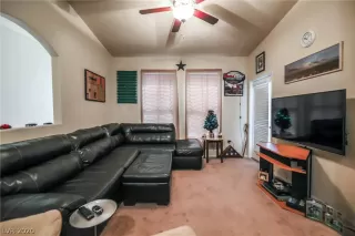 Photo #4: 2222534 Listing 