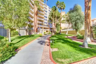 Photo #1: 2222549 Listing 