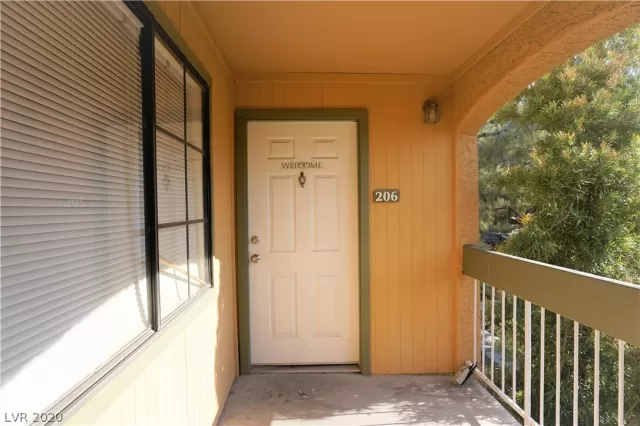 MLS: 2222600 Condo For Sale