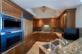 Photo #1: 2222615 Listing 