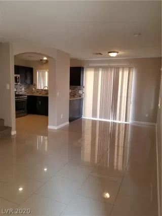 Photo #5: 2222633 Listing 