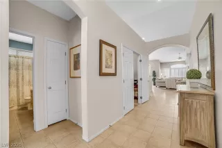 Photo #2: 2222663 Listing