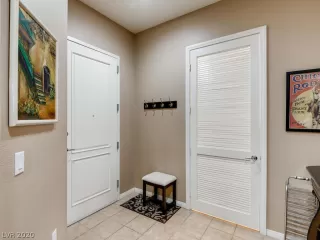 Photo #4: 2222675 Listing