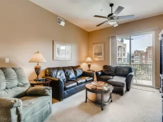 Photo #5: 2222675 Listing