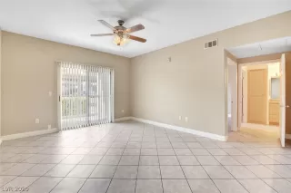 Photo #5: 2222707 Listing