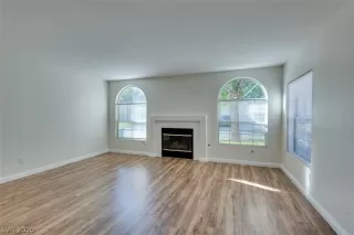 Photo #3: 2222723 Listing