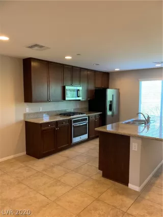 Photo #4: 2222725 Listing 