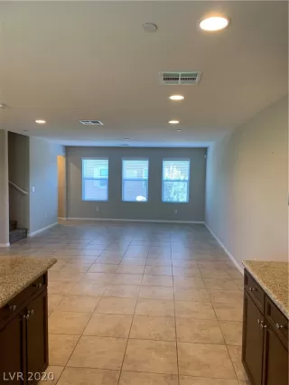 Photo #5: 2222725 Listing 