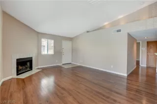 Photo #2: 2222738 Listing