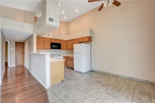 Photo #6: 2222738 Listing