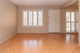 Photo #4: 2222747 Listing 