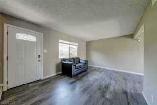 Photo #3: 2222773 Listing