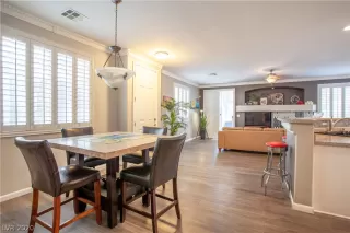 Photo #5: 2222789 Listing