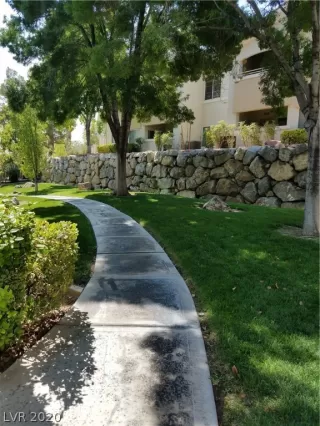 Photo #5: 2222813 Listing 