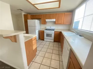 Photo #6: 2222909 Listing 