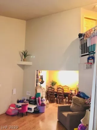 Photo #3: 2222919 Listing