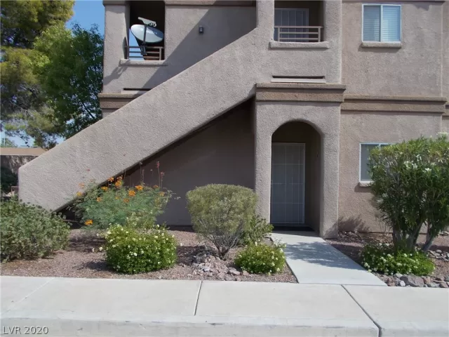 MLS: 2222921 Condo For Sale