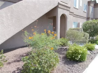 Photo #1: 2222921 Listing