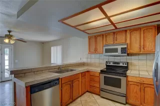 Photo #4: 2222947 Listing 