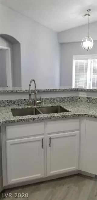 Photo #6: 2222953 Listing 