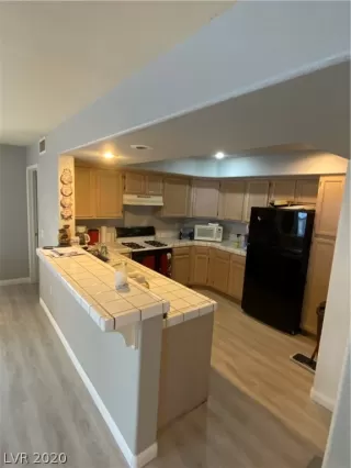 Photo #6: 2222957 Listing 