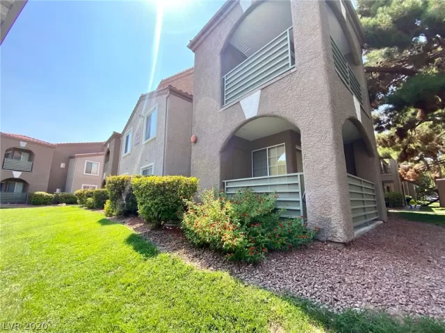 MLS: 2222994 Condo For Sale