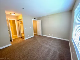 Photo #5: 2222994 Listing