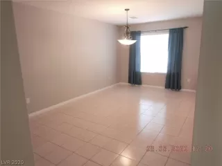 Photo #4: 2223036 Listing 