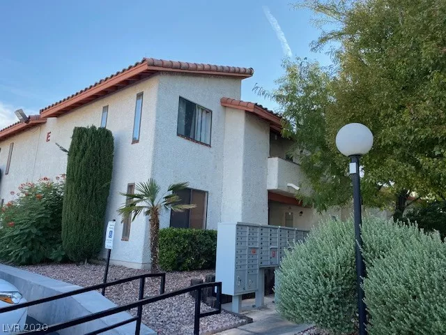 MLS: 2223053 Condo For Sale