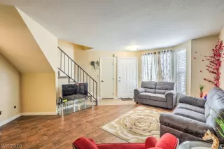 Photo #3: 2223065 Listing 