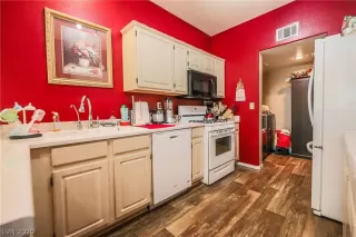 Photo #3: 2223100 Listing