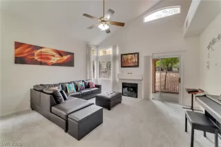 Photo #4: 2223120 Listing