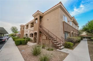 Photo #1: 2223163 Listing