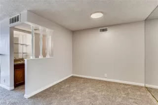 Photo #3: 2223230 Listing