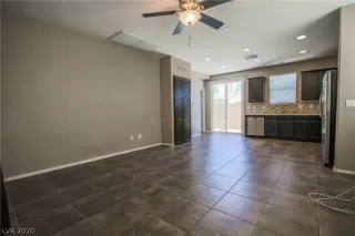 Photo #4: 2223236 Listing