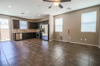 Photo #5: 2223236 Listing