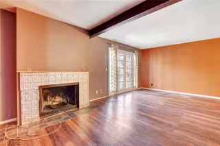 Photo #6: 2223239 Listing 