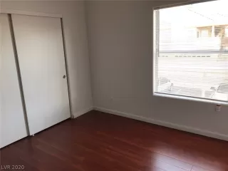 Photo #5: 2223257 Listing 